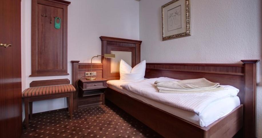 Garni-Hotel Kranich Potsdam Exteriör bild