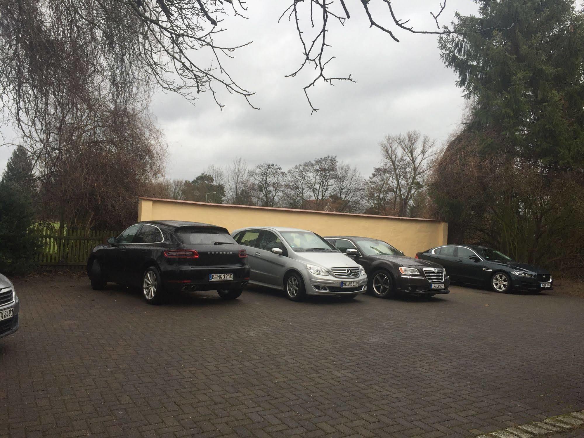 Garni-Hotel Kranich Potsdam Exteriör bild